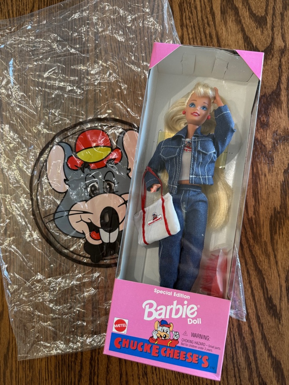 Chuck E Cheese’s Special Edition 1995 Barbie Doll  #14615